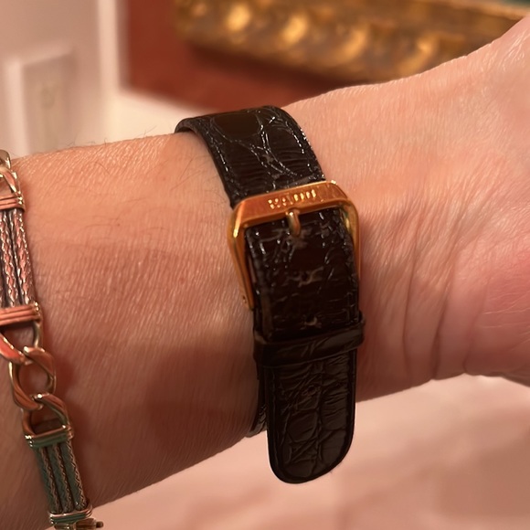 🍃🌹Authentic Ladies RADO Watch🌹🍃 - Picture 2 of 9